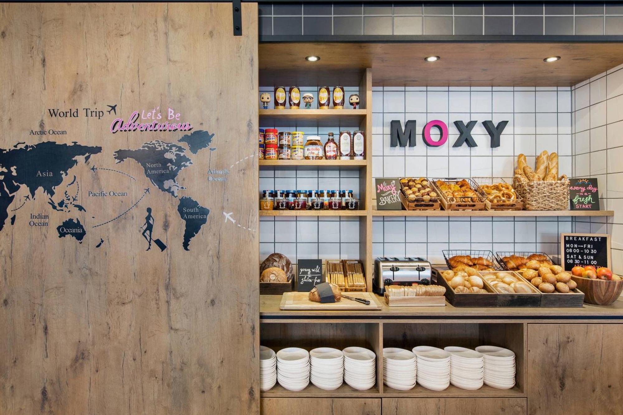 Moxy Frankfurt Airport Kelsterbach Hotel Kültér fotó